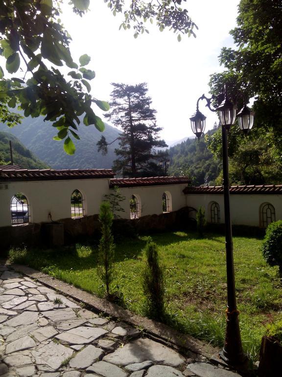 Family Hotel Pchelina Rila Monastery 外观 照片